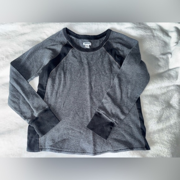 Dkny Gray and Black Crewneck Top - Picture 1 of 4